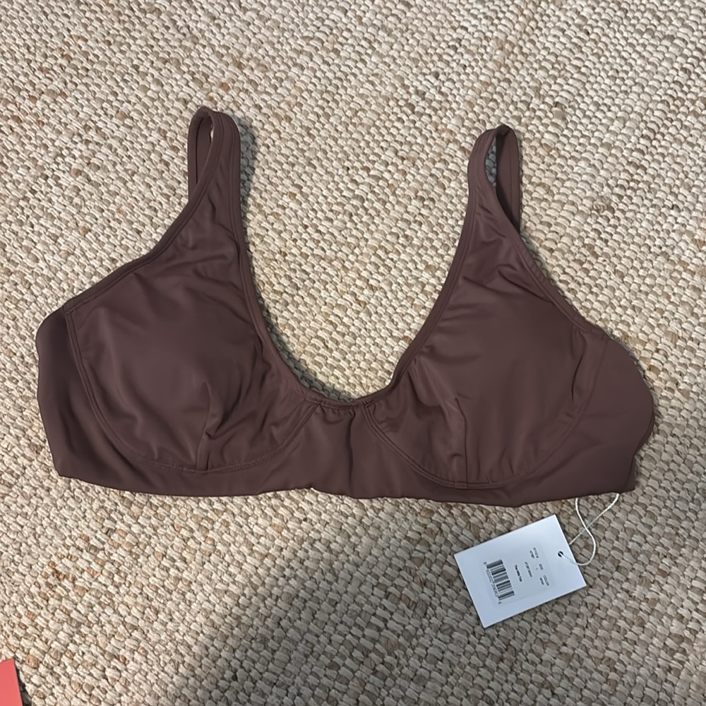Andie The Mila Bikini Top - Eco Nylon - Mink Size LMINK / L